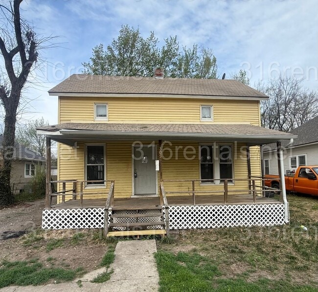 Building Photo - $945- 3 bed 1 bath home - Single Family Home