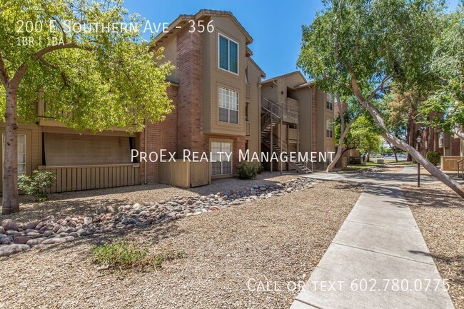 Top Floor 1 Bedroom, 1 Bathroom in Tempe - Top Floor 1 Bedroom, 1 Bathroom in Tempe Apartment Unit 356