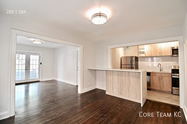 Building Photo - 4318 Mercier St Unit 4318-1