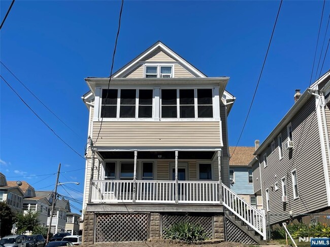 Building Photo - 140 Westervelt Ave