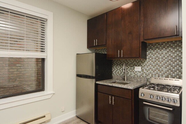 4349 N Damen Ave Unit 803