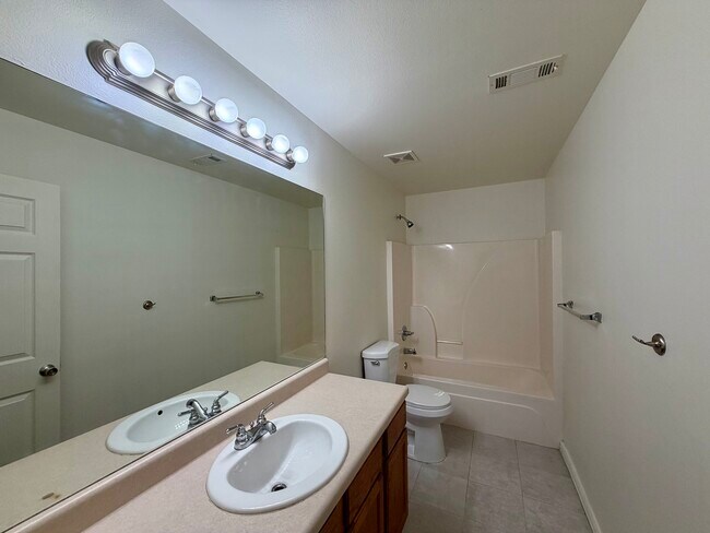 Photo - 297 Graystone Cir Unit 1