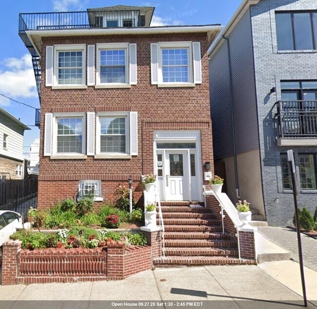 Building Photo - 304 Fulton Ave Unit 2 Rental