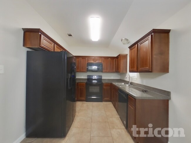 Photo - 12220 Hunters Crossing Ln