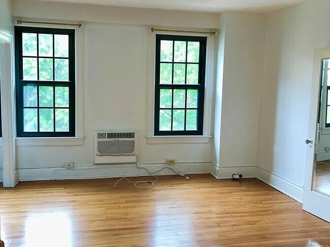 Photo - 1101 L St NW Unit 405