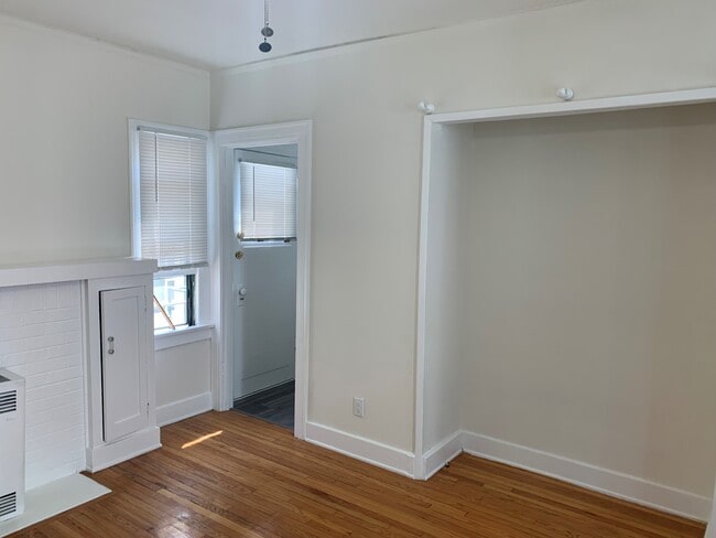 Living room - 1223 9th St Unit G