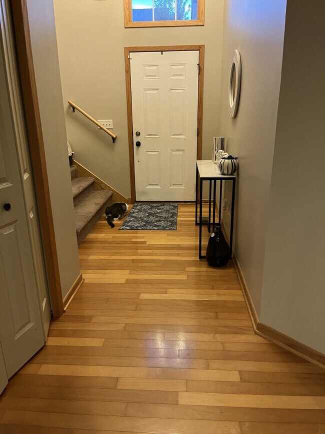 Photo - Prime location Vadnais Heights Townhome 4 Bed 4 Bath!