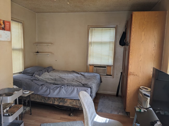 Photo - 141 Fairview Ave Unit 4