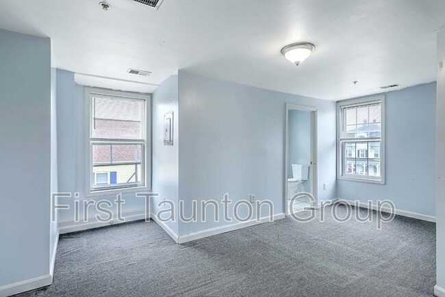 458 Weir St Unidad 5
