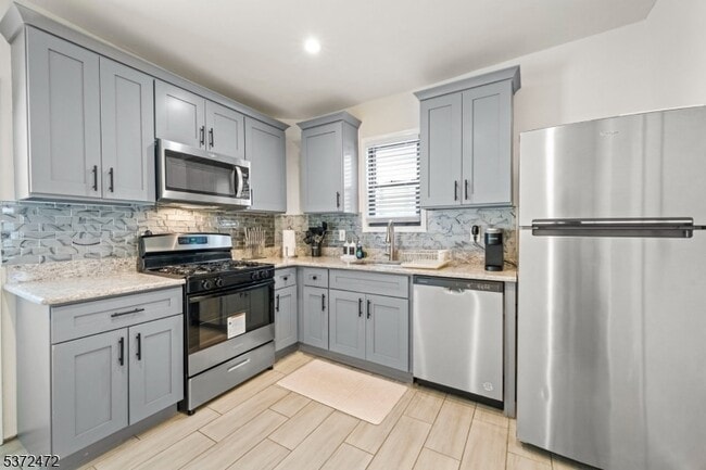 Photo - 39 Emmet St