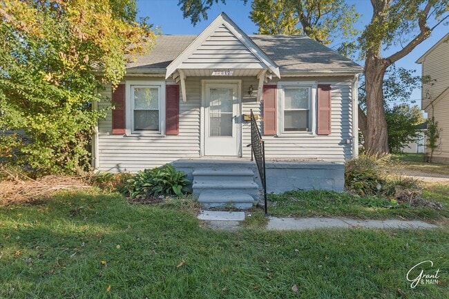 Building Photo - 2 Bedroom-1 Bath-$1250/month