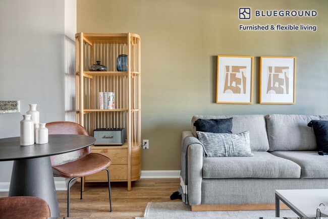 Photo - 11351 Woodglen Dr Unidad FL3-ID720