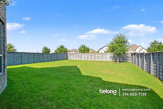 Photo - 7024 Green Field St