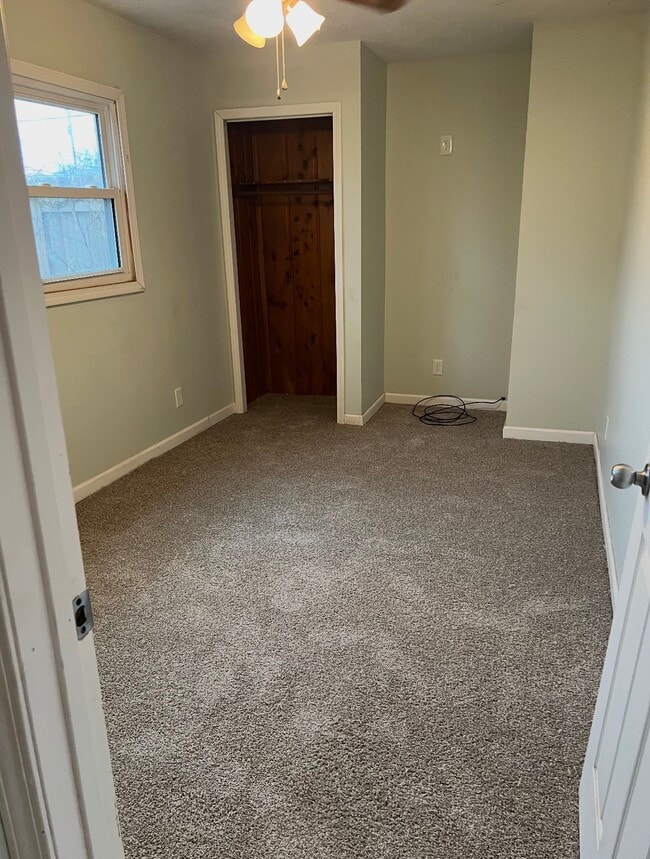 Photo - 1417 43rd St