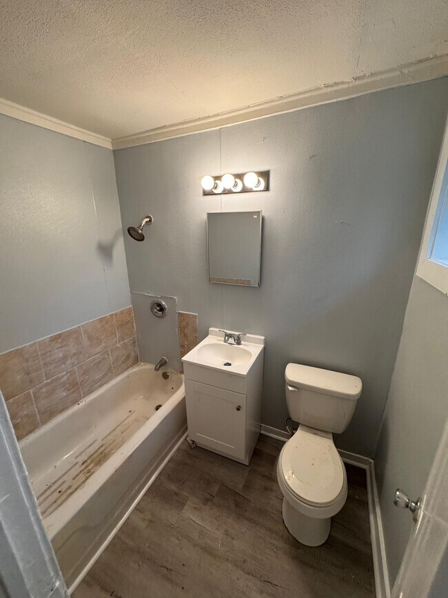 Photo - 1302 Dunbar St Unit 2