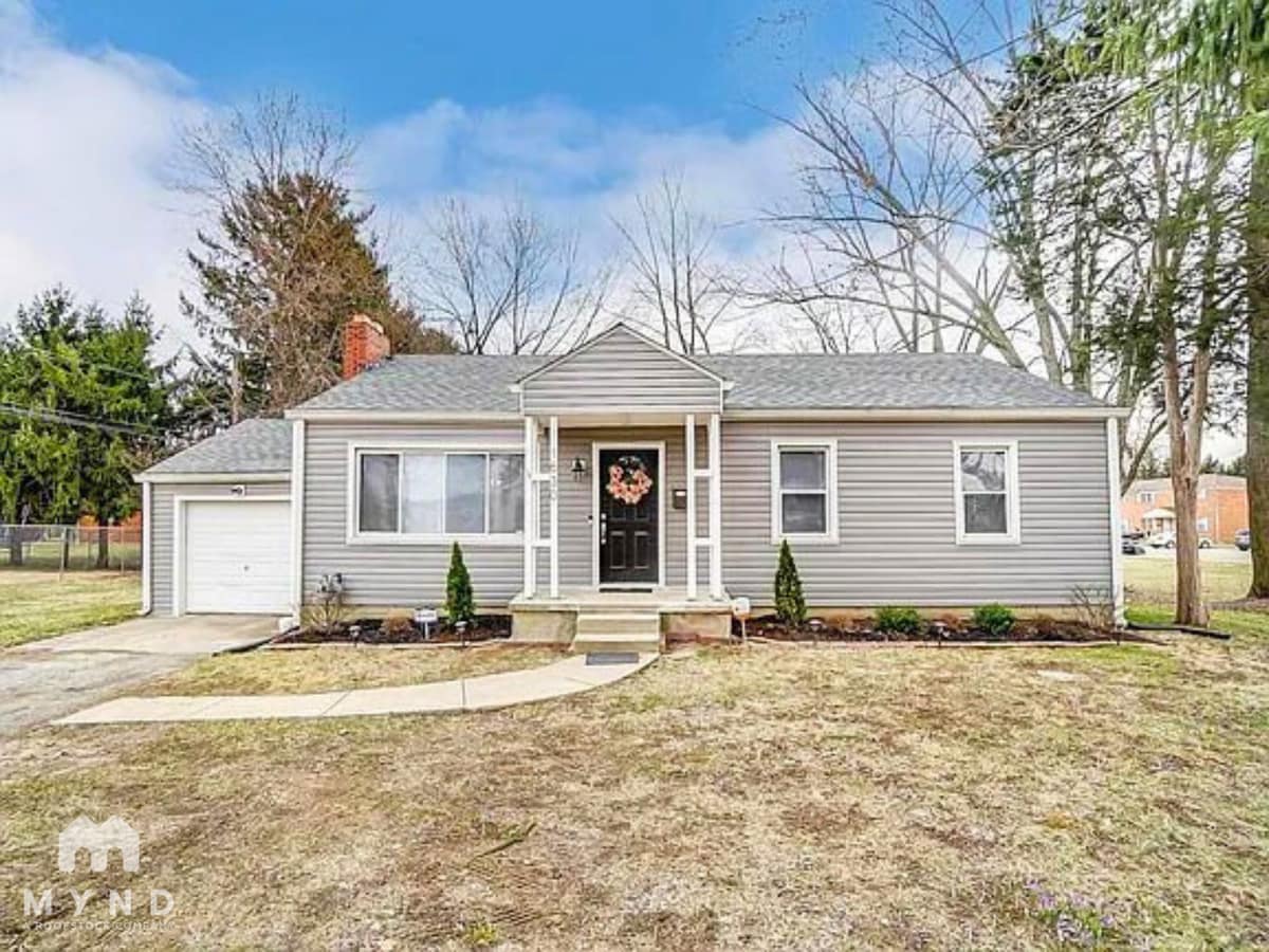 Photo - 1630 Elaine Rd