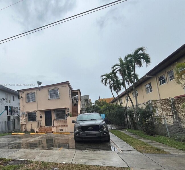 Photo - 1030 NW 3rd St Unit 1