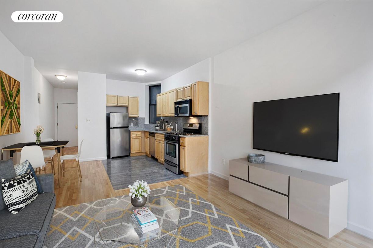 Photo - 154 Columbus Ave