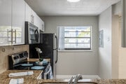 2 BR, 2 BA - 742SQFT