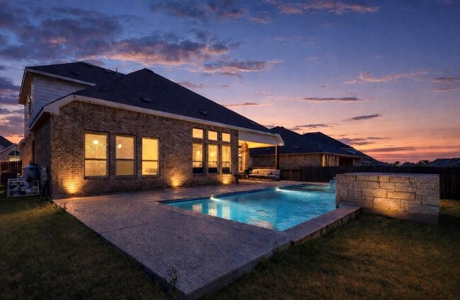 Building Photo - 18012 Leccion Dr