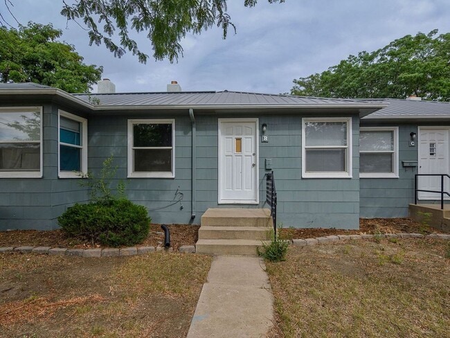 Building Photo - 123 W Grant Ave Unit H Rental