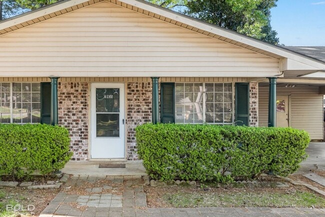 Photo - 2935 Salem Dr