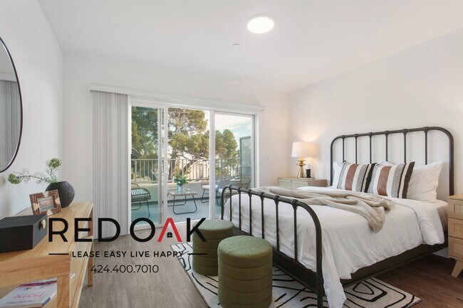 1011-1013 Everett St-B-104