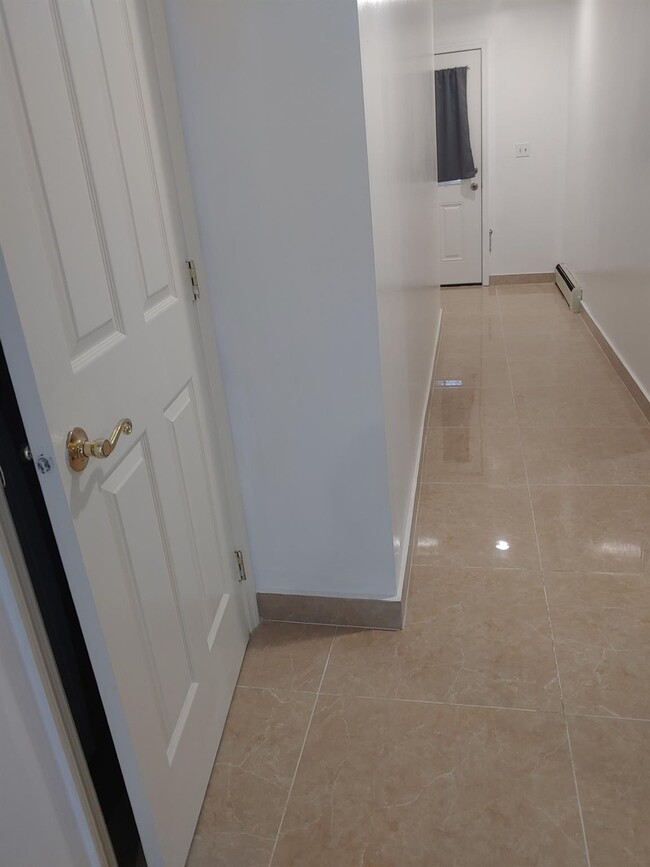 Photo - 82-96-96 Country Pointe Cir Apartment Unit 1