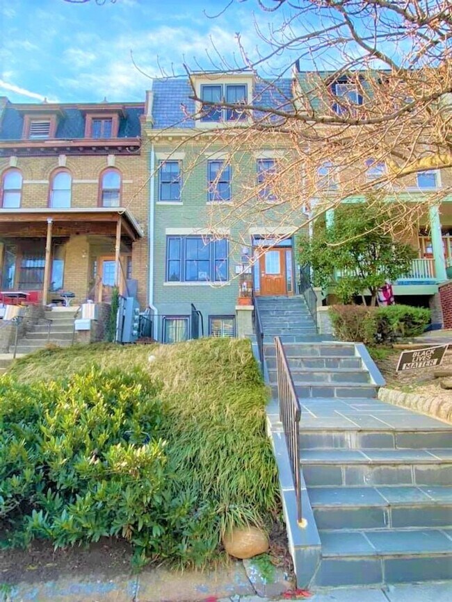 Photo - Spacious 2 BR/2 BA Apartment in Columbia H...