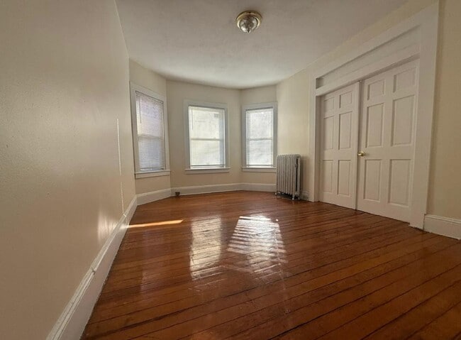 Photo - 25 Forest St