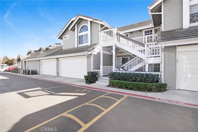 Photo - 10371 Garden Grove Blvd Condominio