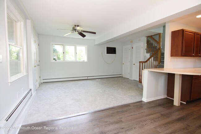 Photo - 15-17 E Lincoln Avenue Unit 17