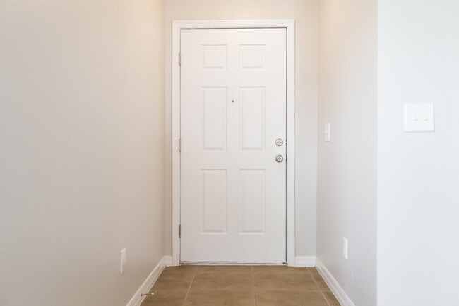 Photo - 907 Muirwood Way