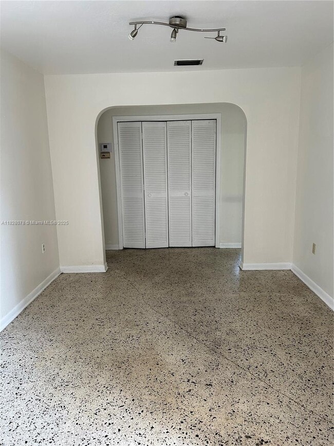 Photo - 3626 SW 2nd St Apartamento Unidad 2