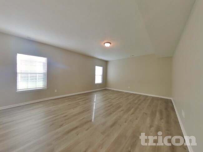 Photo - 8355 Burket Way