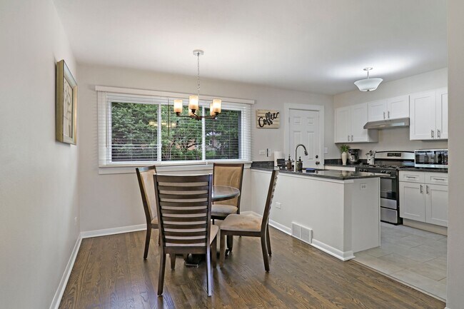 2313 Western Ave Unit 2315