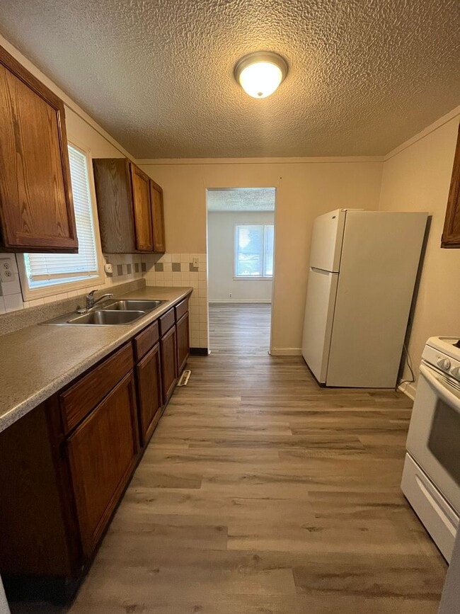 Photo - 2326 Belden St