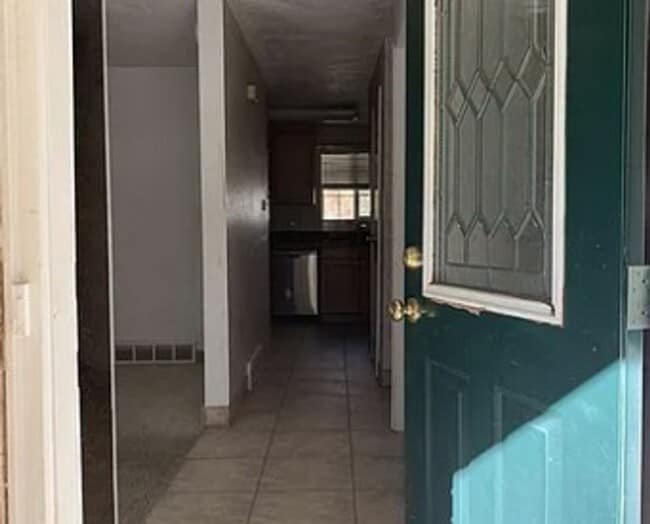 Photo - 299 N Highland Dr Unidad A