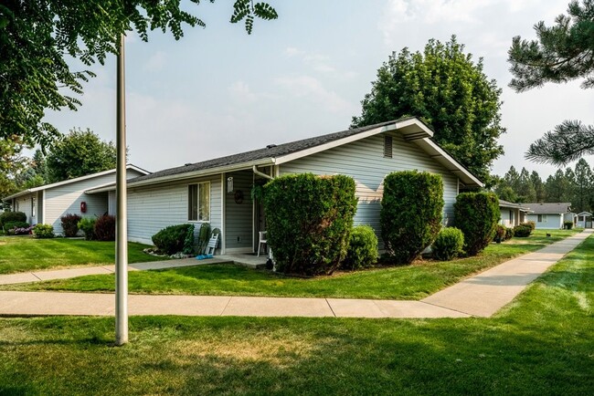 Photo - 7032 W Heritage St