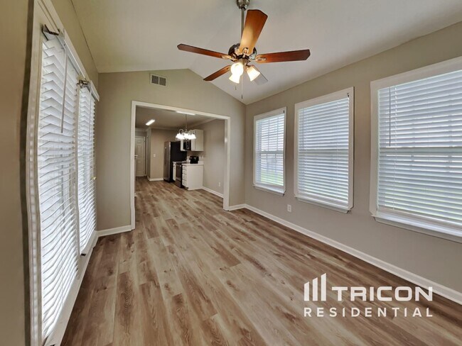 Photo - 6231 Creekbrooke Ct