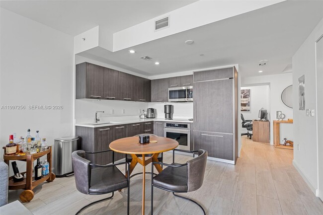 Photo - 45 SW 9th St Unit 2910