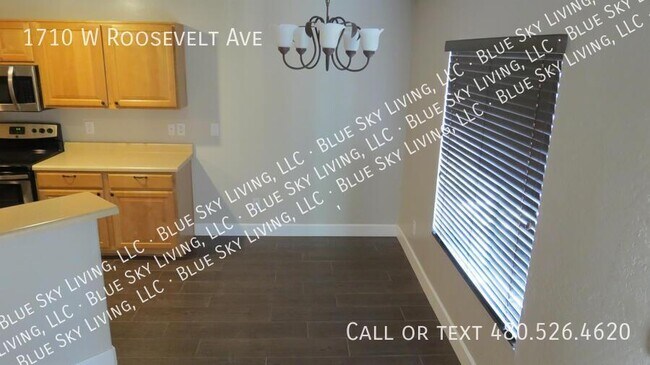 Photo - 1710 W Roosevelt Ave