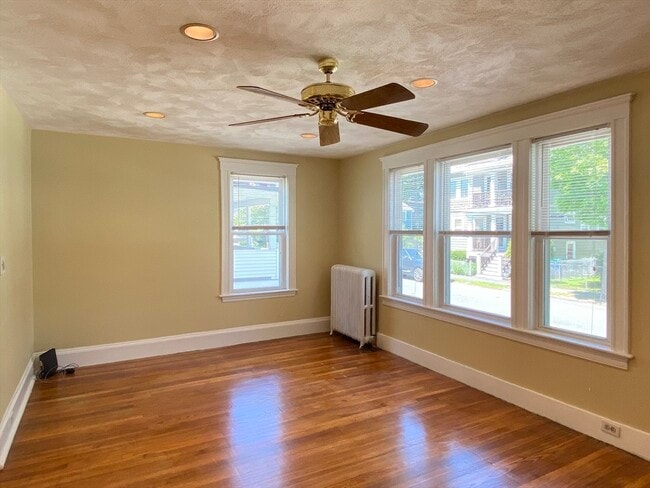 Photo - 39 Davis Rd Unit 1