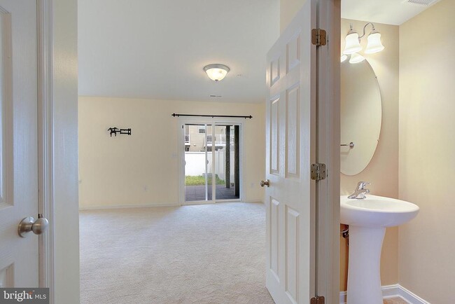 Photo - 105 Polo Way