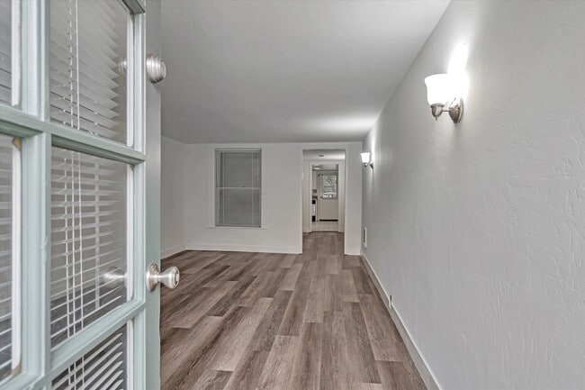 Building Photo - 1340-1342-1342 12th Ave Unit 1340A