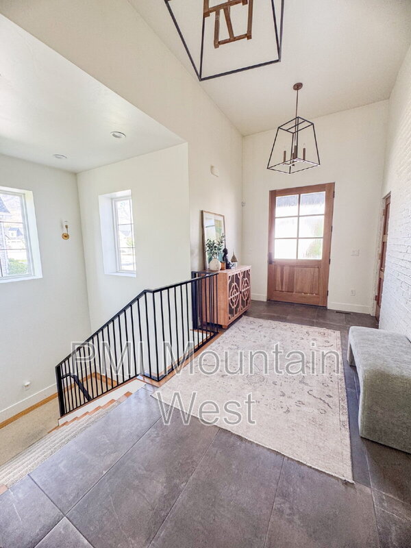 Photo - 703 N 920 E