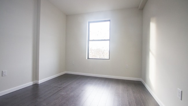 Photo - 594 Franklin Ave Unit 3