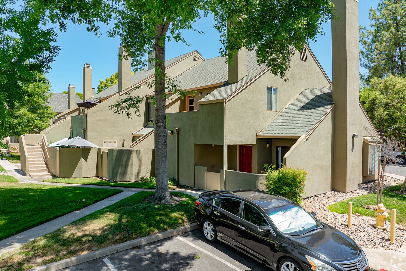 Alternate - Hemlock Street Condominiums