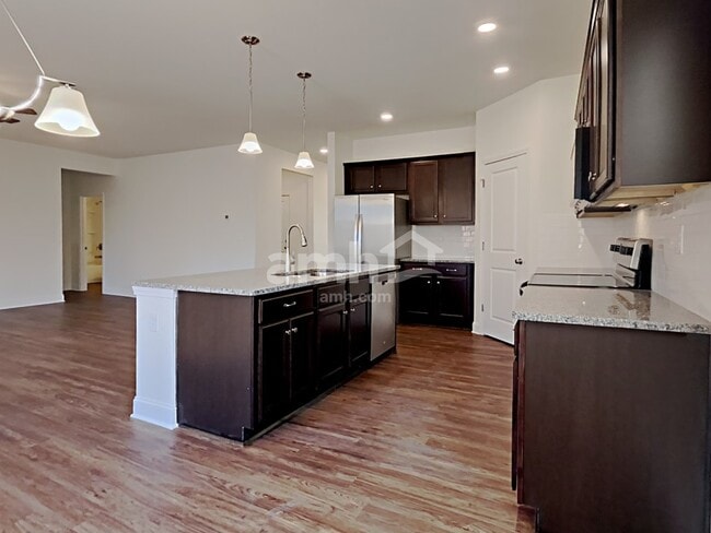 Photo - 5175 Valley Dr