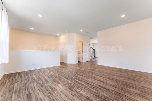 Photo - 596 Cimmaron Cir